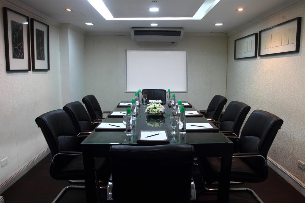 The Sulo Riviera Hotel Quezon City Extérieur photo