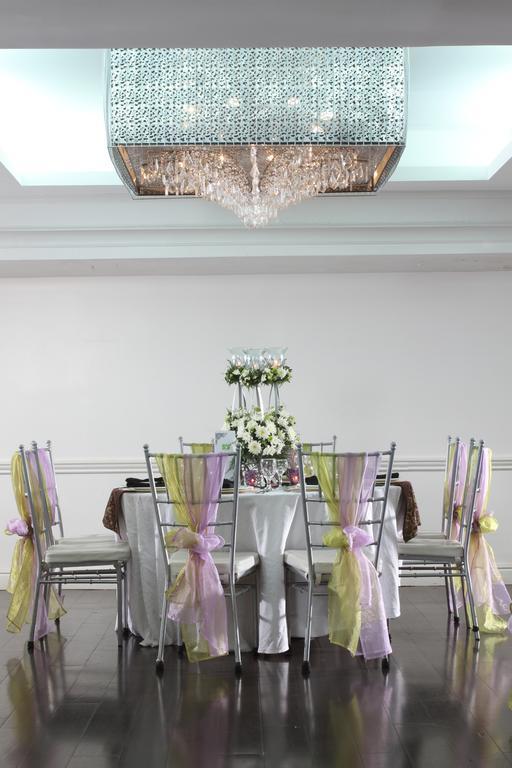 The Sulo Riviera Hotel Quezon City Extérieur photo