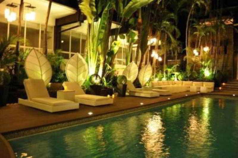 The Sulo Riviera Hotel Quezon City Extérieur photo