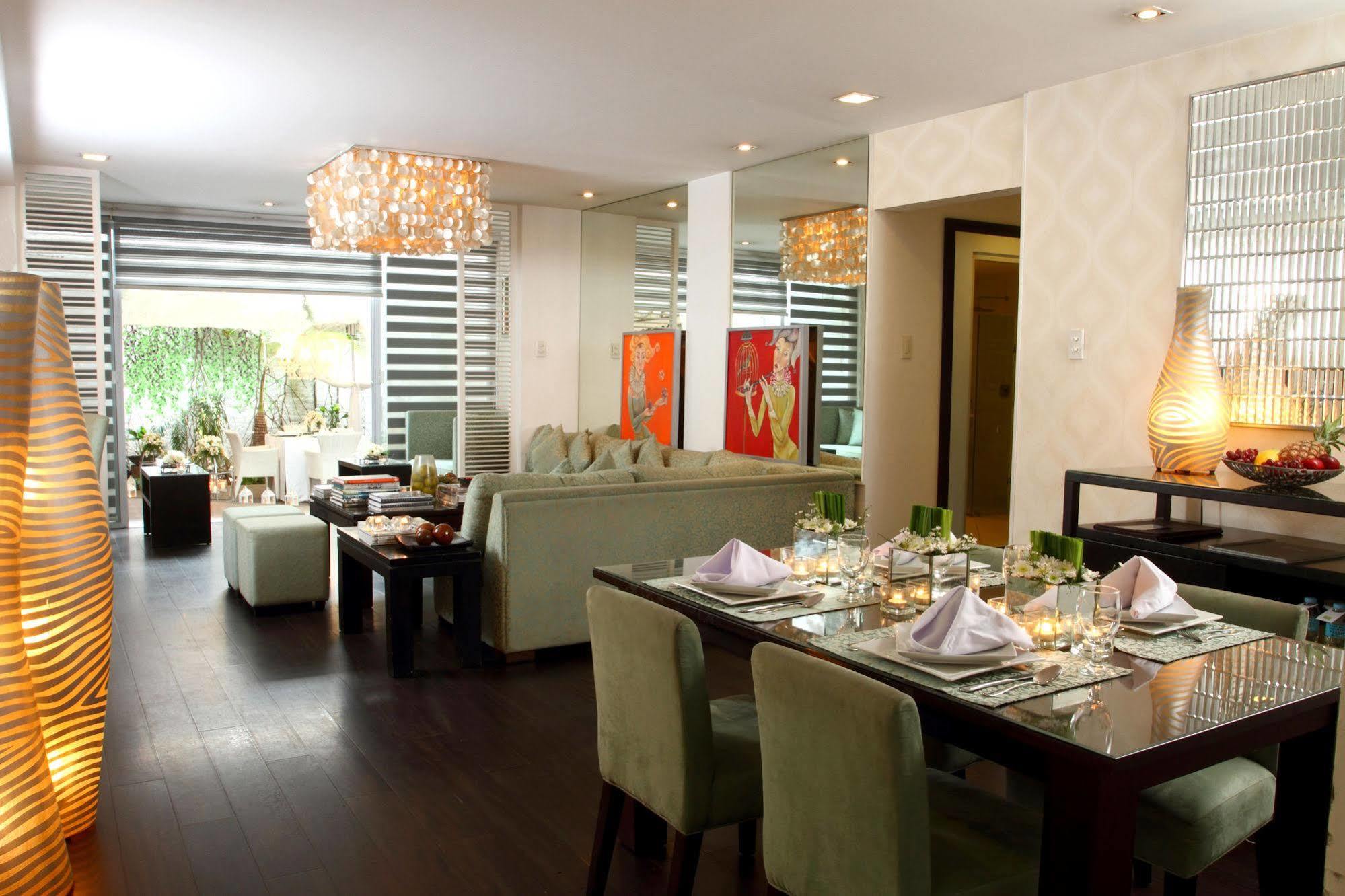 The Sulo Riviera Hotel Quezon City Extérieur photo