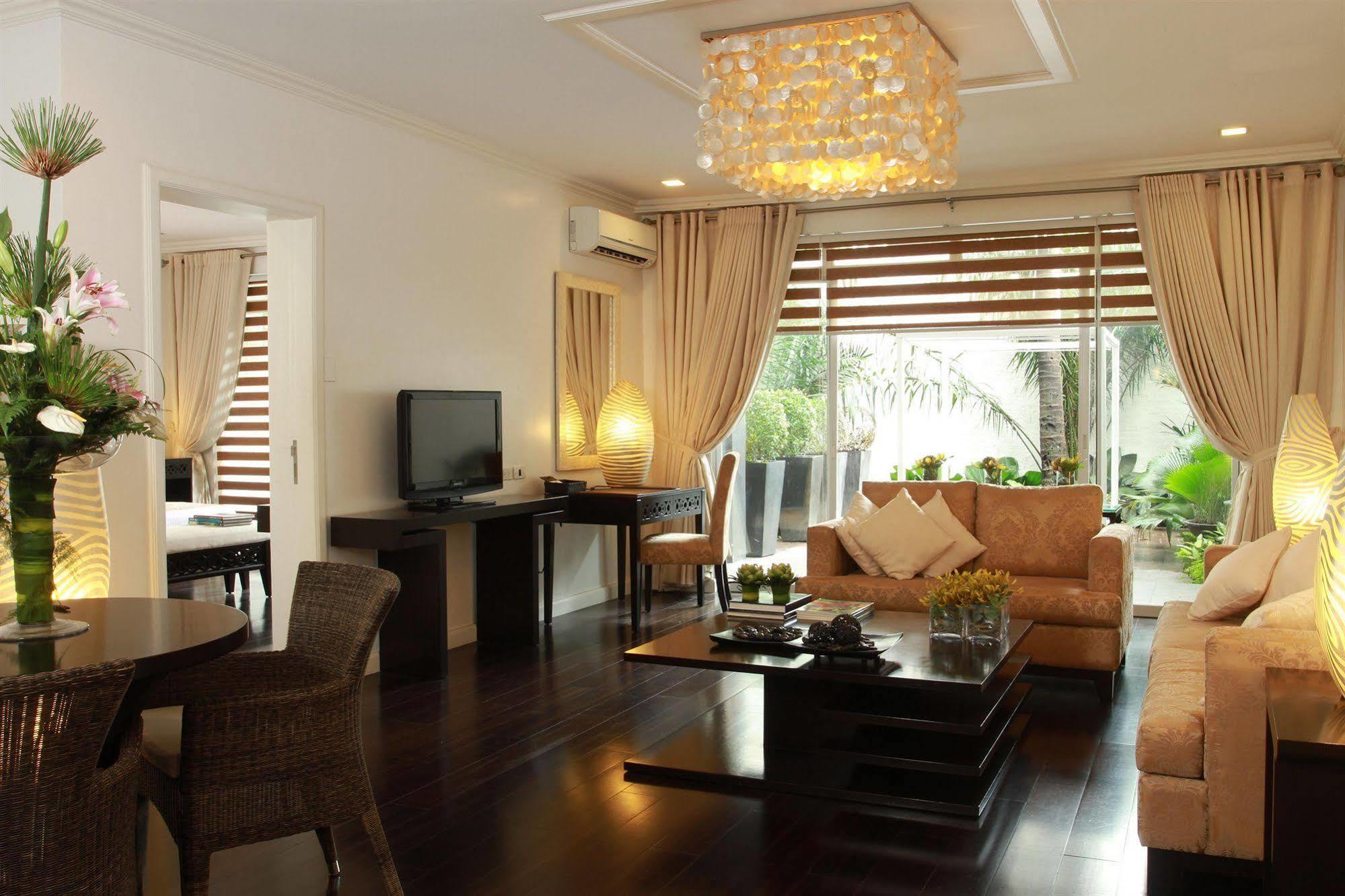 The Sulo Riviera Hotel Quezon City Extérieur photo