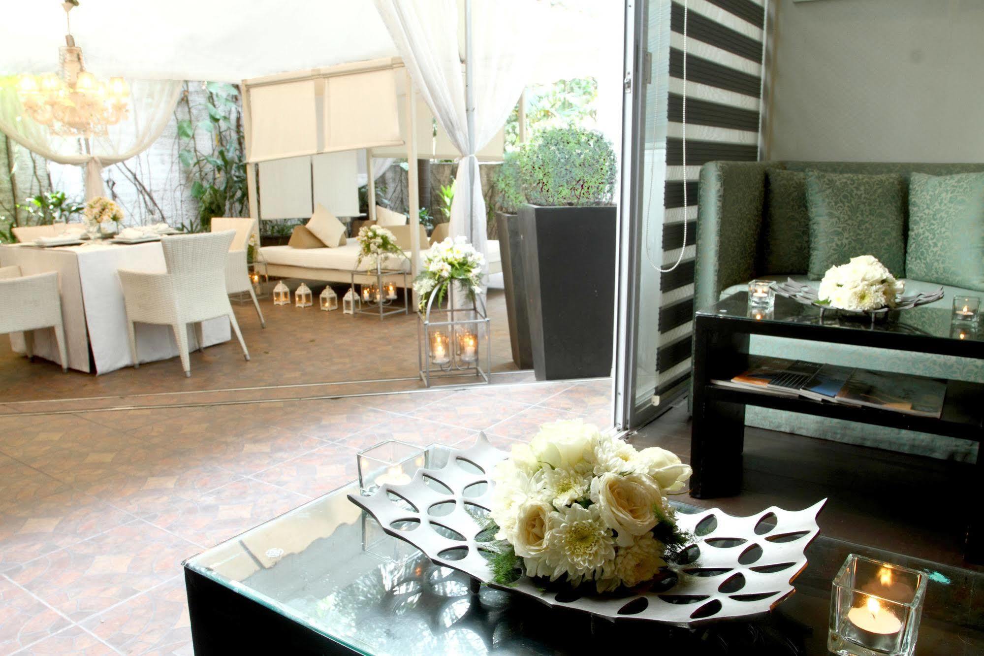 The Sulo Riviera Hotel Quezon City Extérieur photo