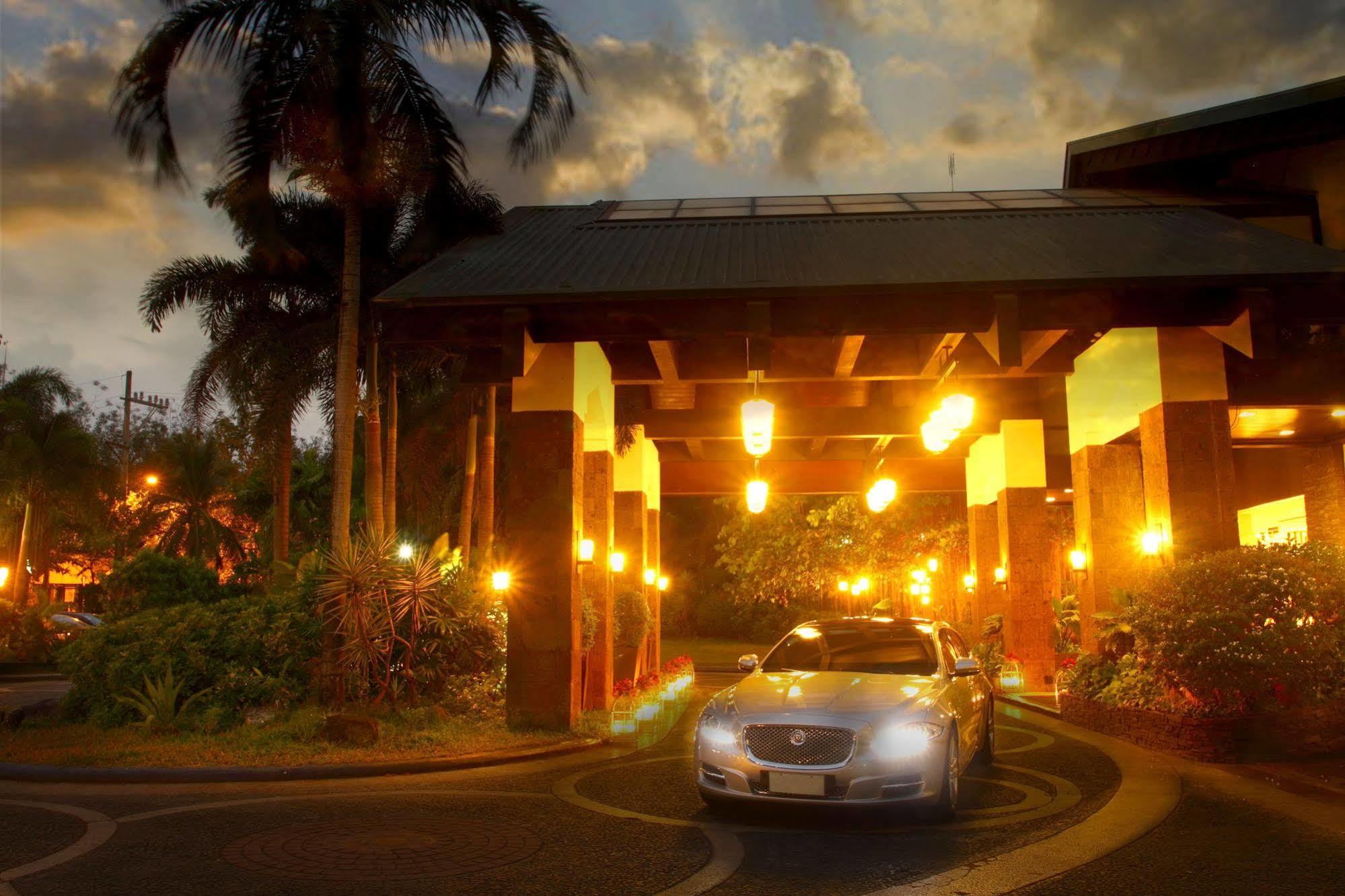 The Sulo Riviera Hotel Quezon City Extérieur photo
