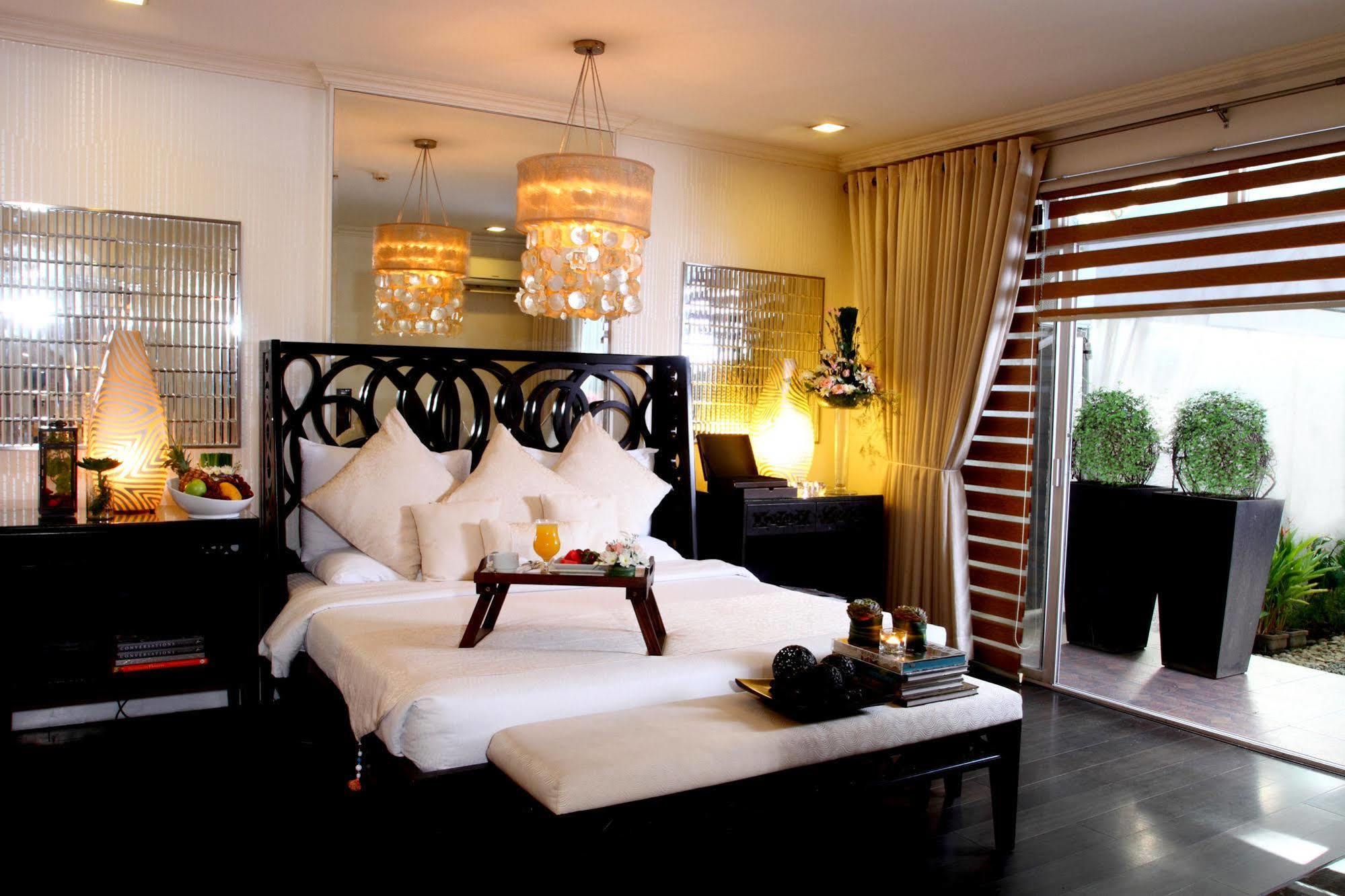 The Sulo Riviera Hotel Quezon City Extérieur photo