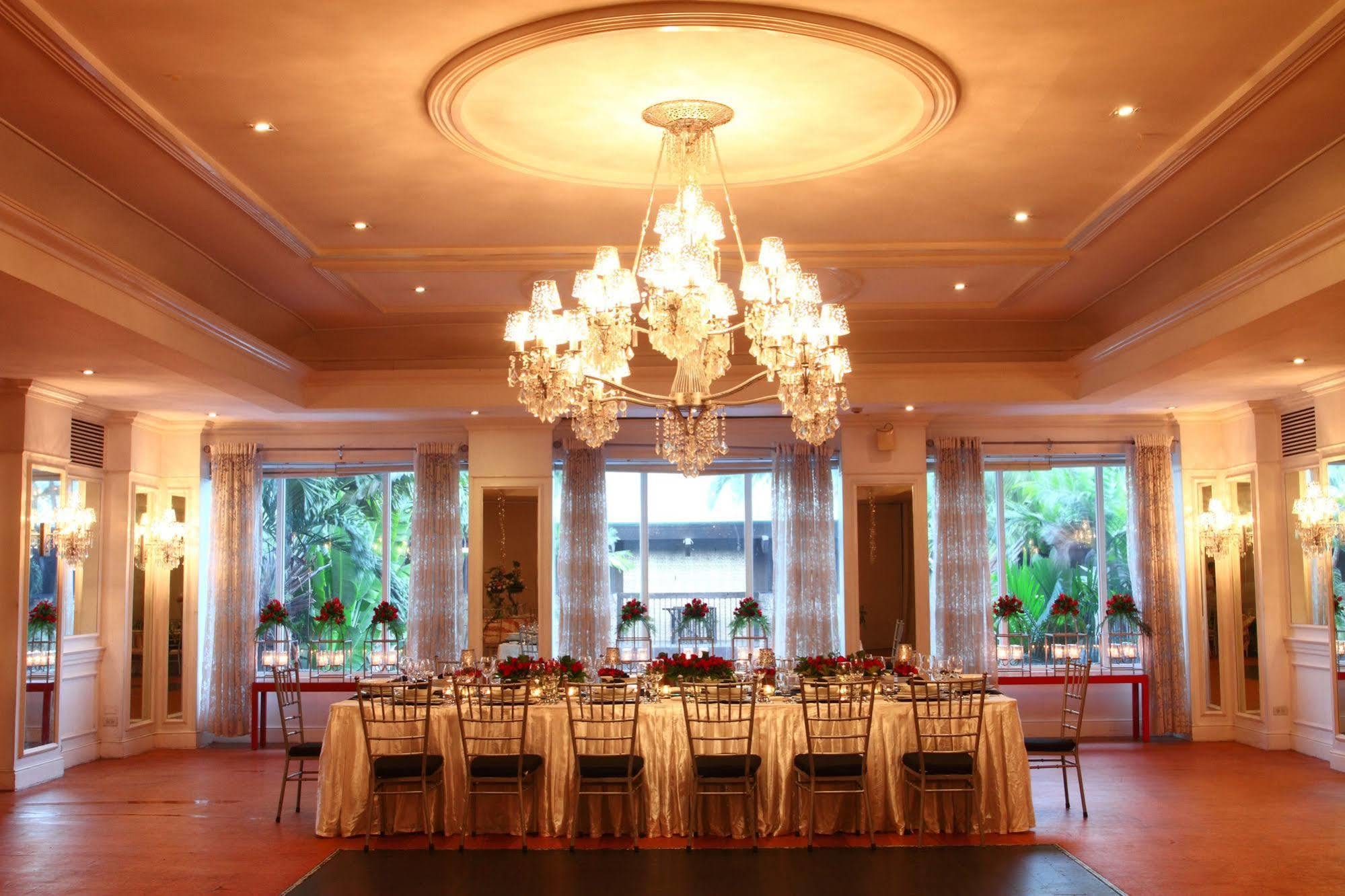 The Sulo Riviera Hotel Quezon City Extérieur photo